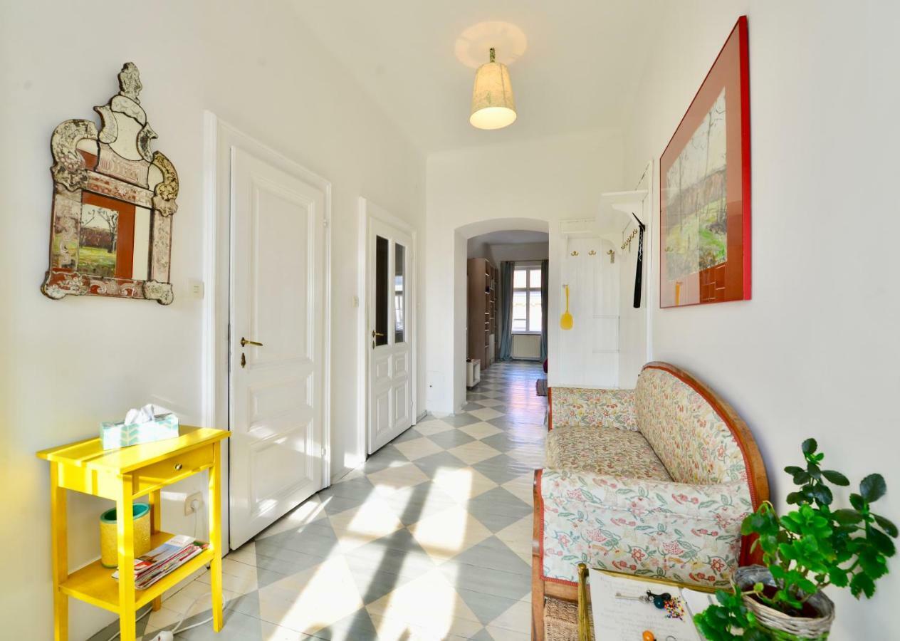 Vienna'S Most Charming Home Экстерьер фото